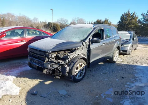 2018 Ford Escape Se from USA, damaged, VIN 1FMCU9GD7JUD61374